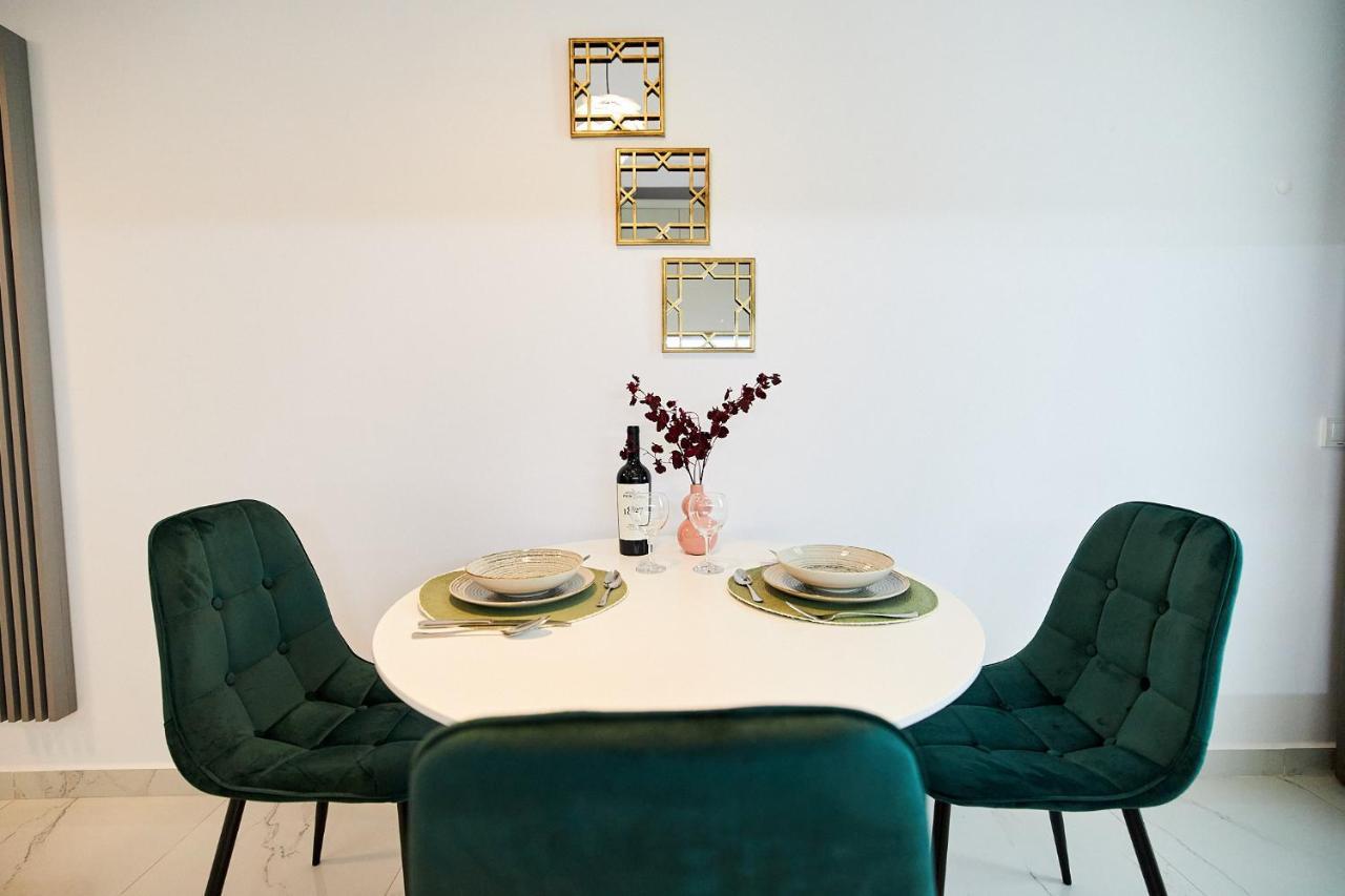 Uptown Apartments 이아시 외부 사진