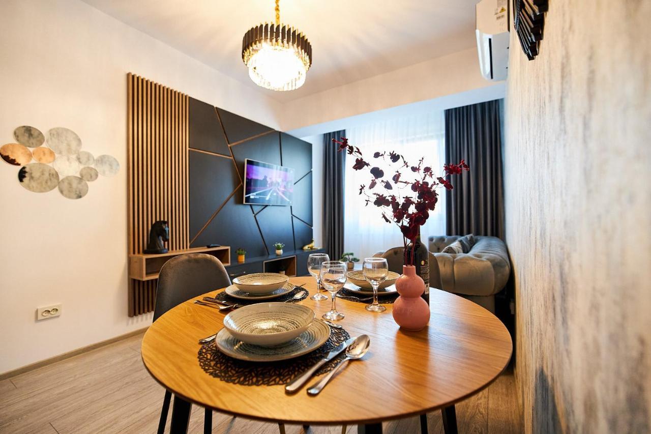 Uptown Apartments 이아시 외부 사진