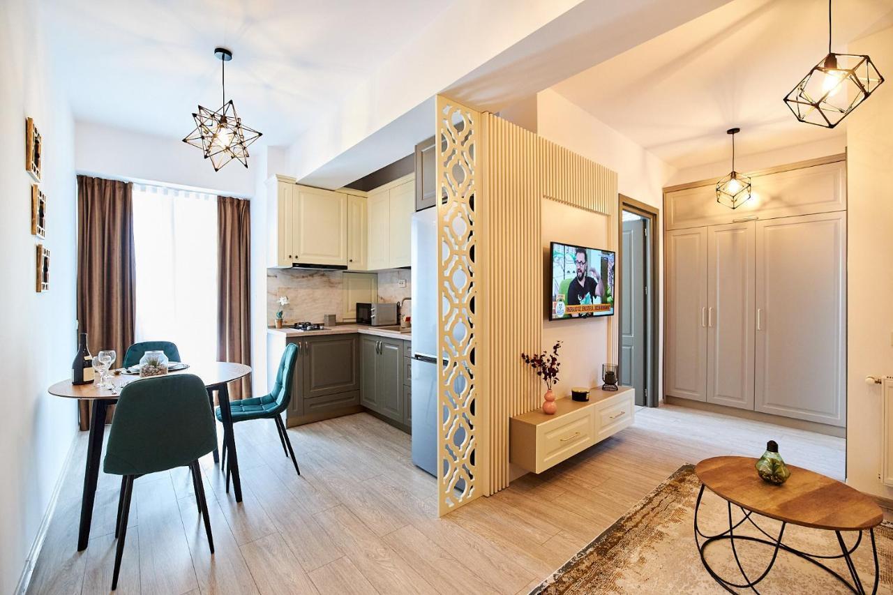 Uptown Apartments 이아시 외부 사진