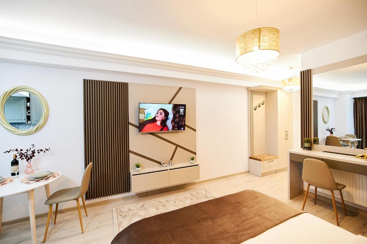 Uptown Apartments 이아시 외부 사진