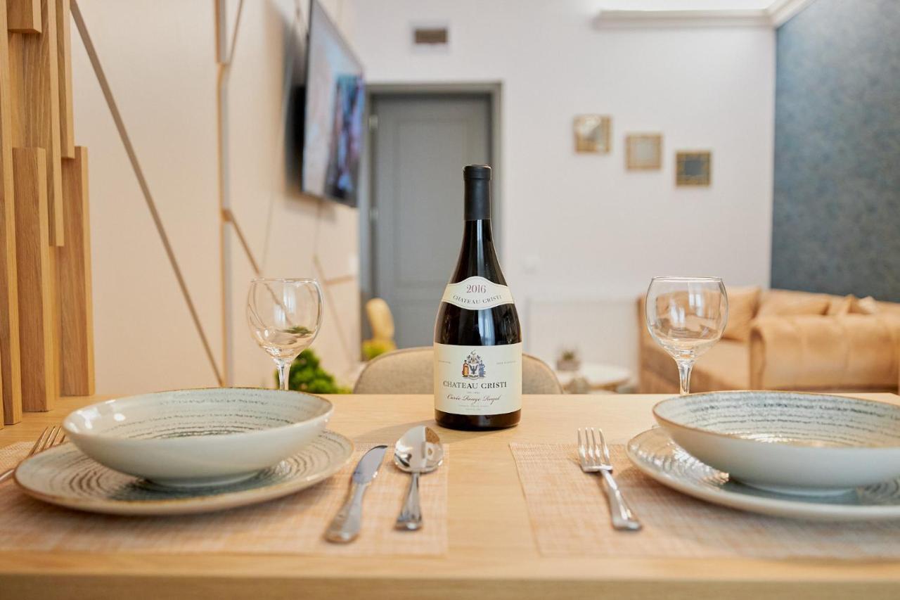 Uptown Apartments 이아시 외부 사진