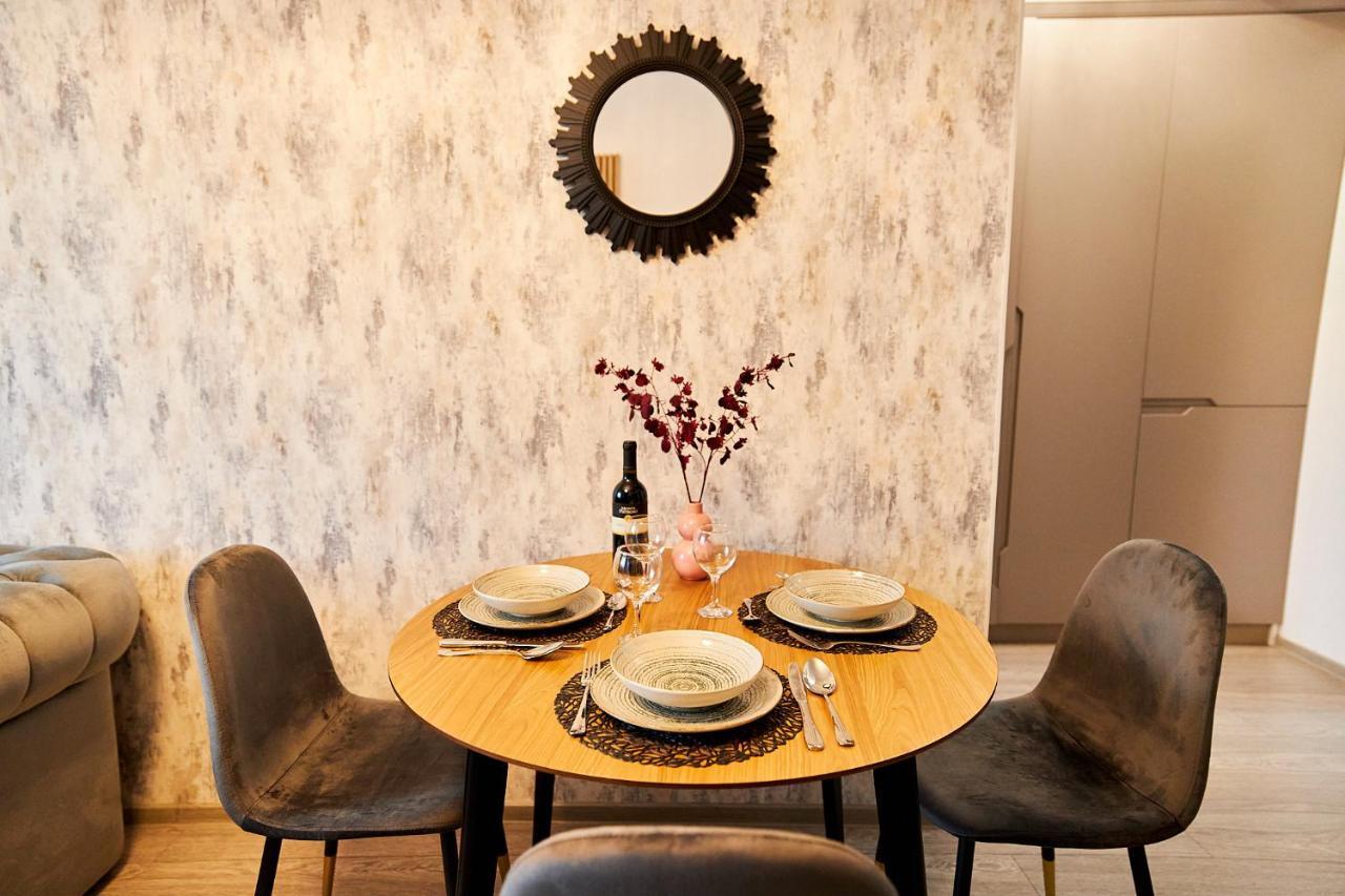 Uptown Apartments 이아시 외부 사진